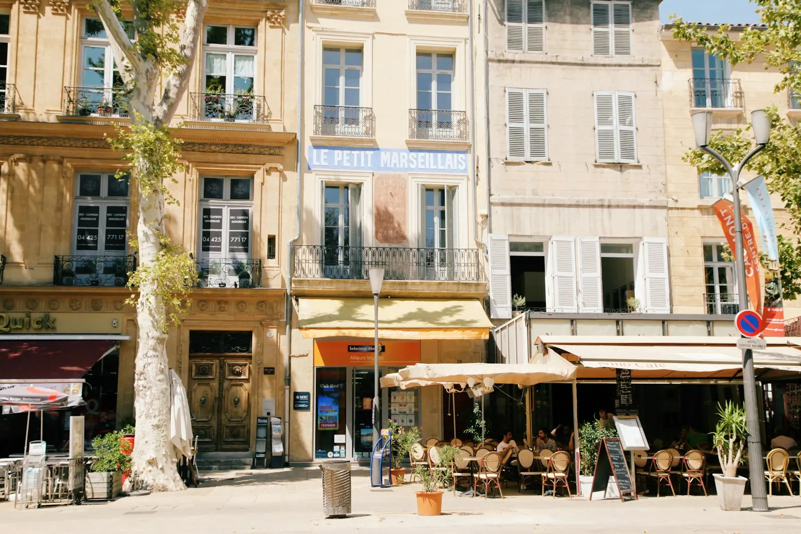 Conciergerie Airbnb Aix — Cours Mirabeau · Vieil, -en-Provence Cours Mirabeau · Vieil Aix — Aix-en-Provence